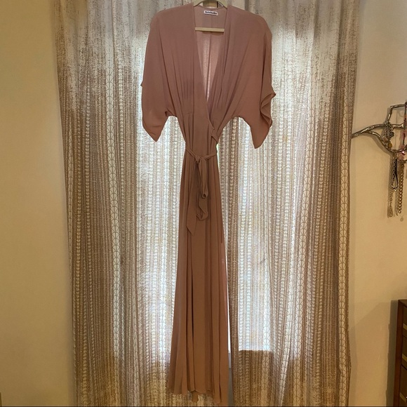 Reformation Winslow Dress - Picture 7 of 9